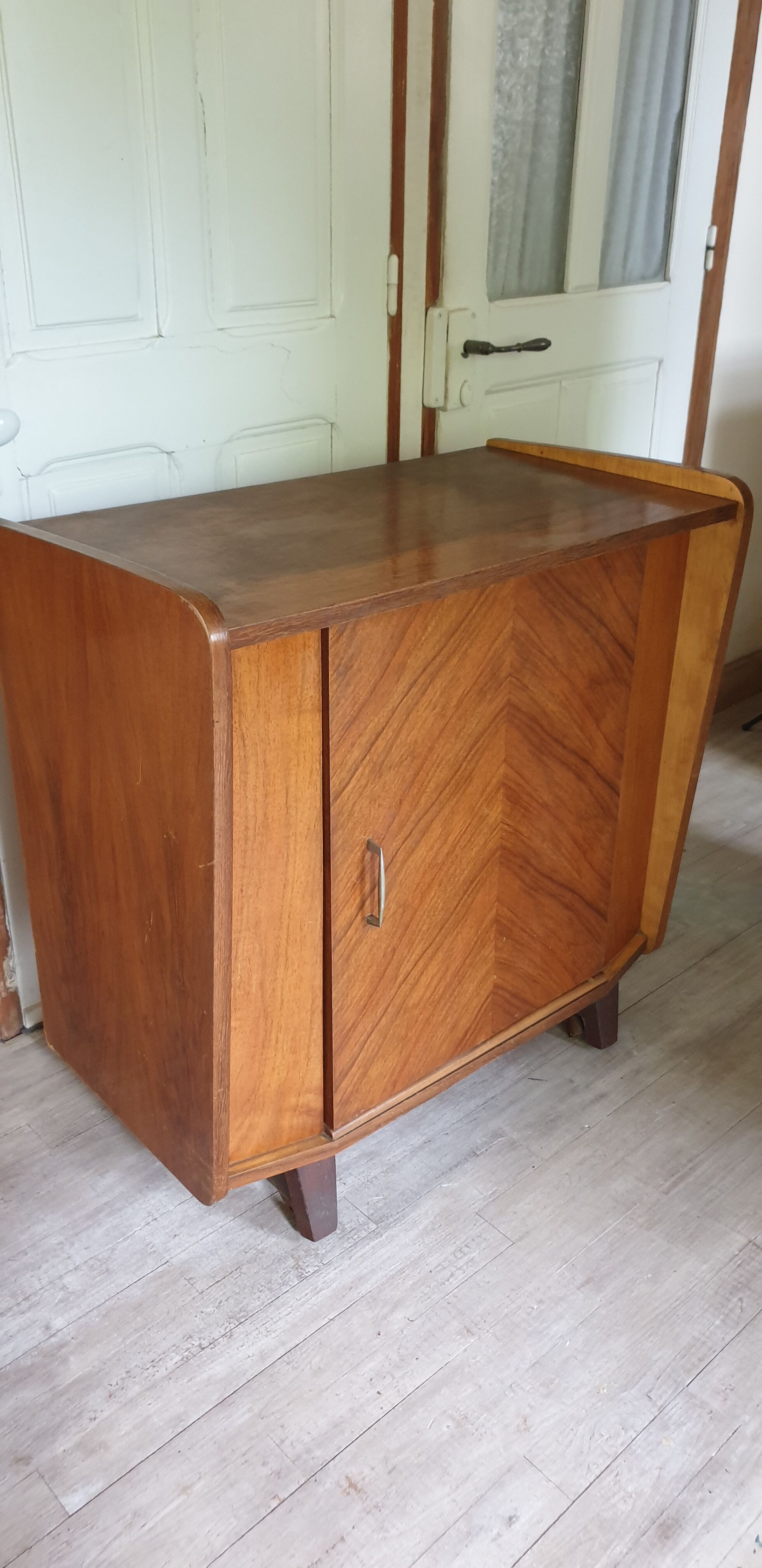 Furniture bar vintage