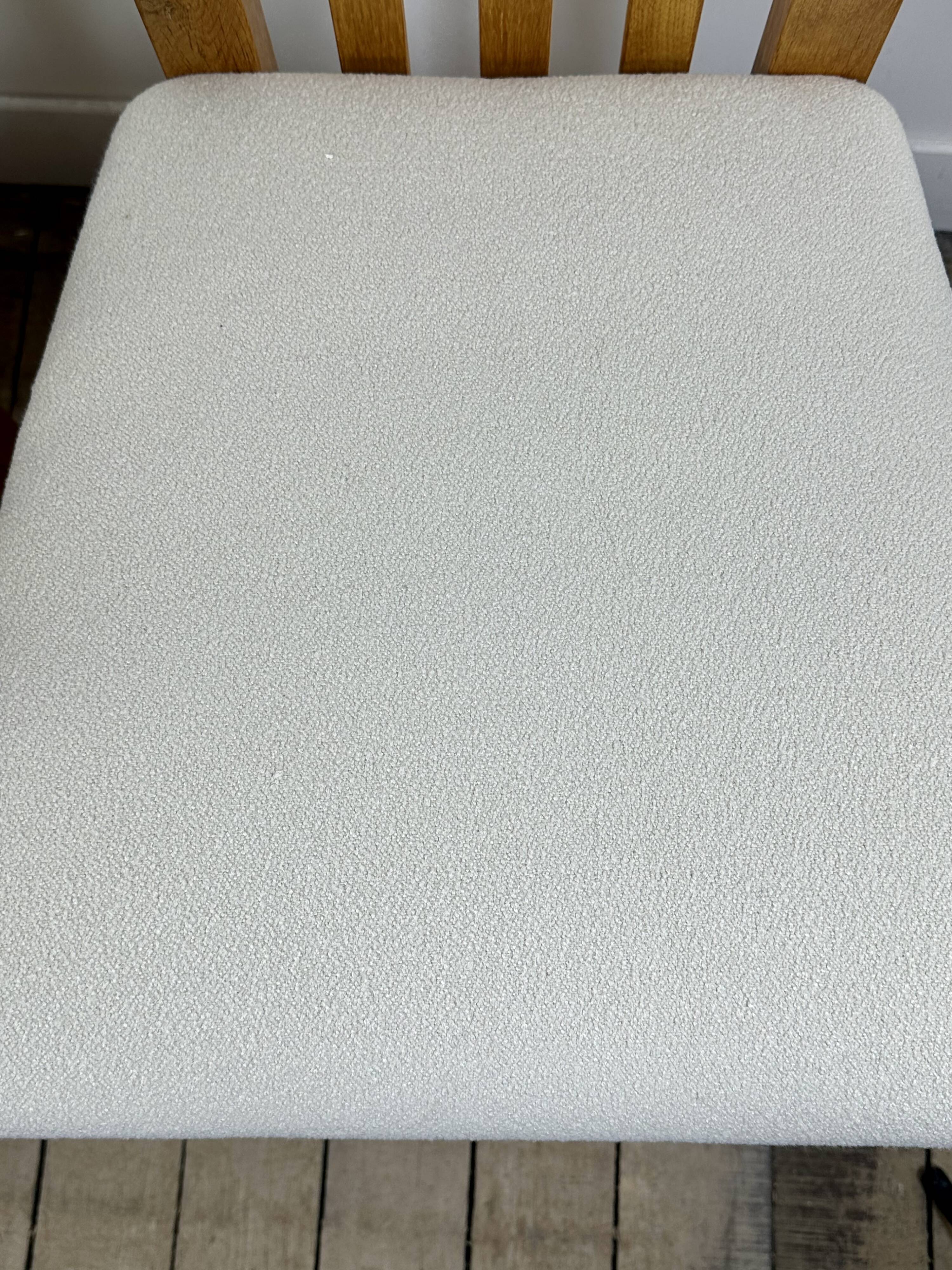 Chairs (set of 4) in solid elm and vintage fabric Findahls Denmark 1980