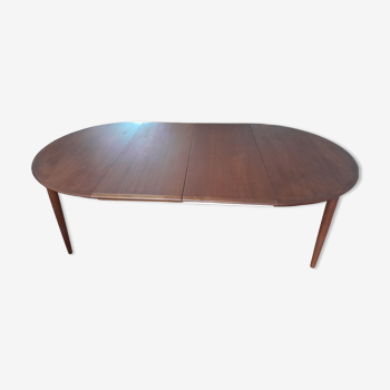 Round Scandinavian table