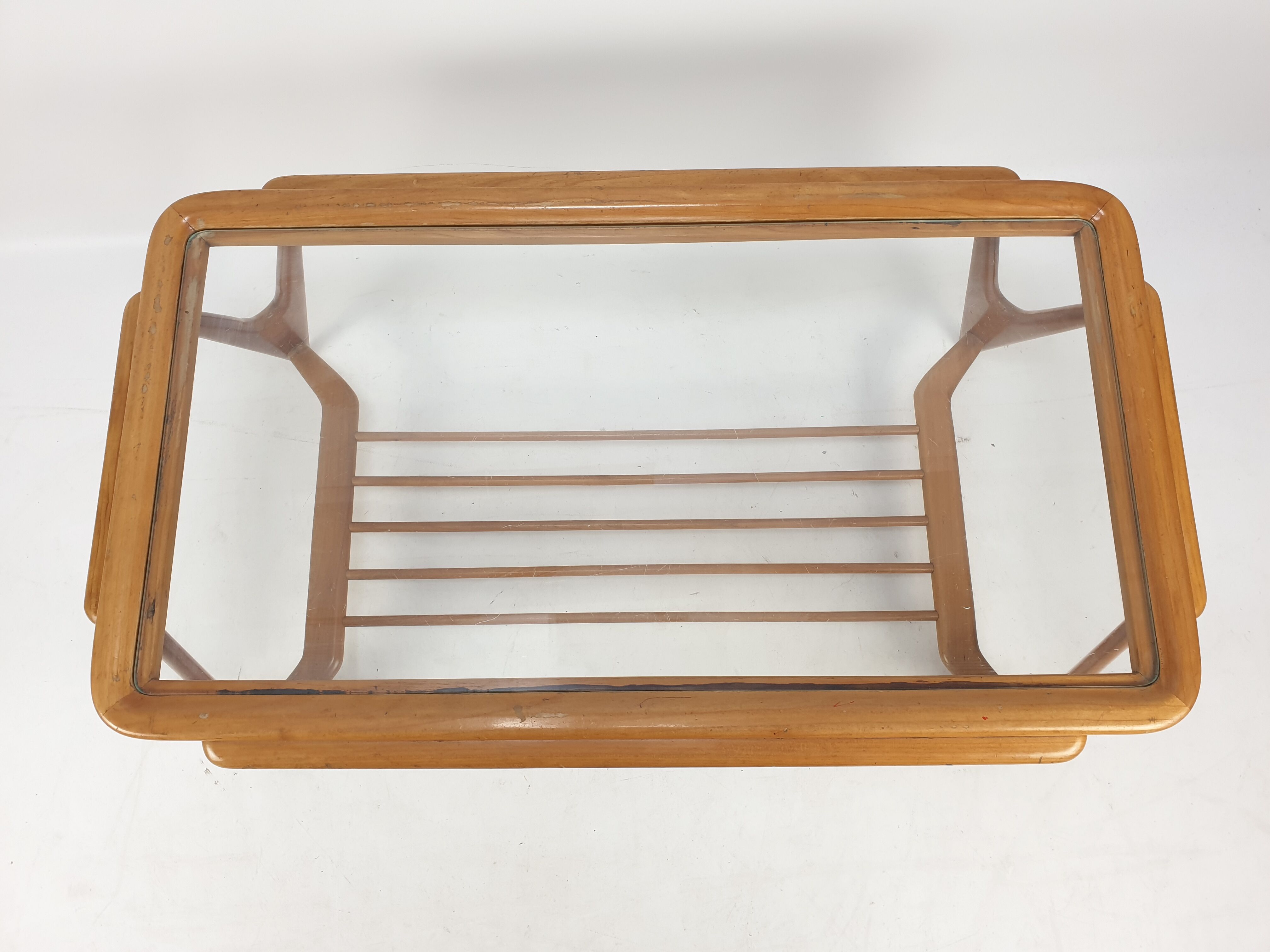 Italian walnut mid-century modern coffee table, 1950s