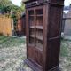 Armoire vintage parisienne à 1 porte vitrée en chêne massif.