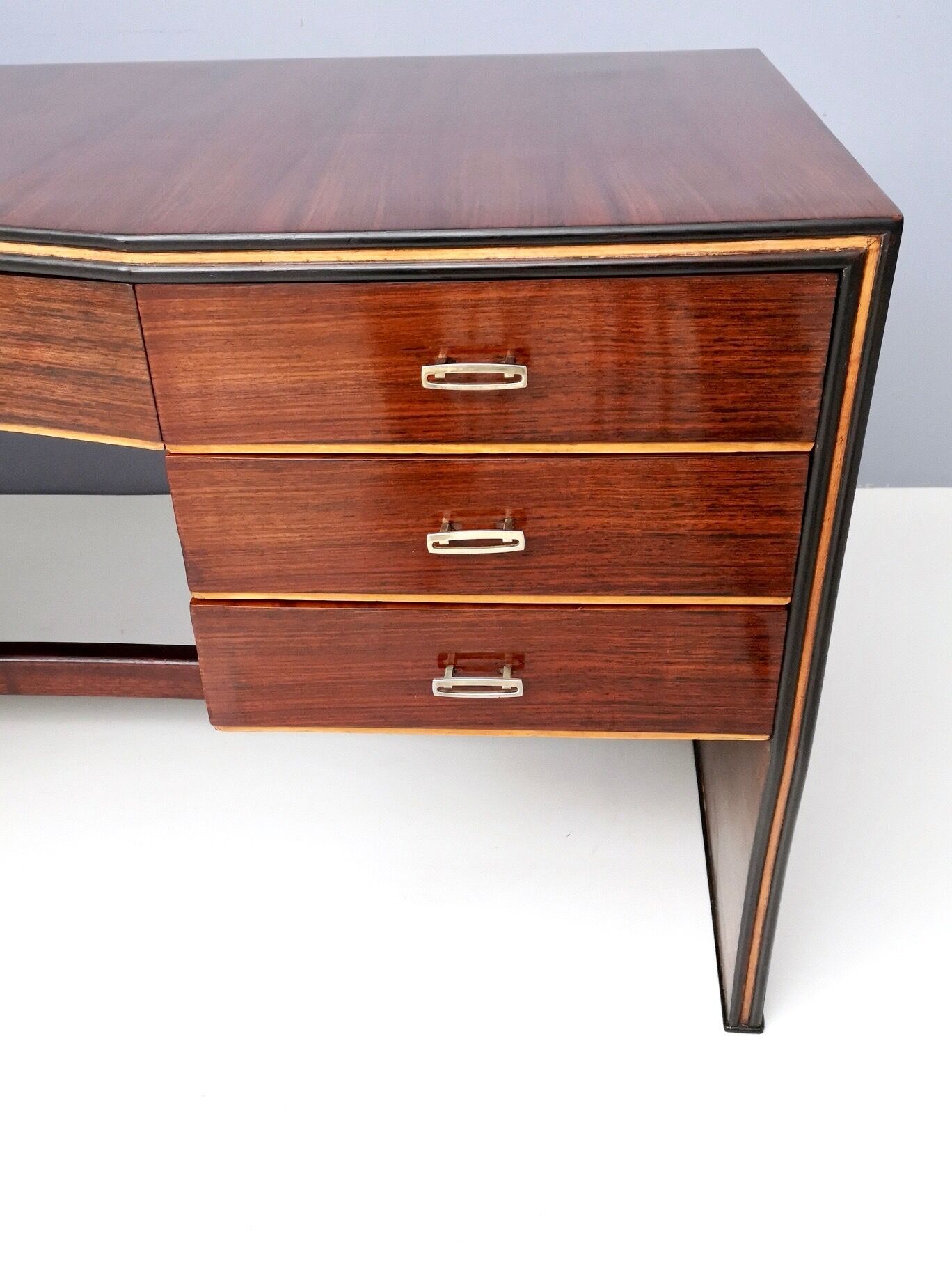 Wooden Desk by Osvaldo Borsani for Arredamenti Borsani Varedo, Italy