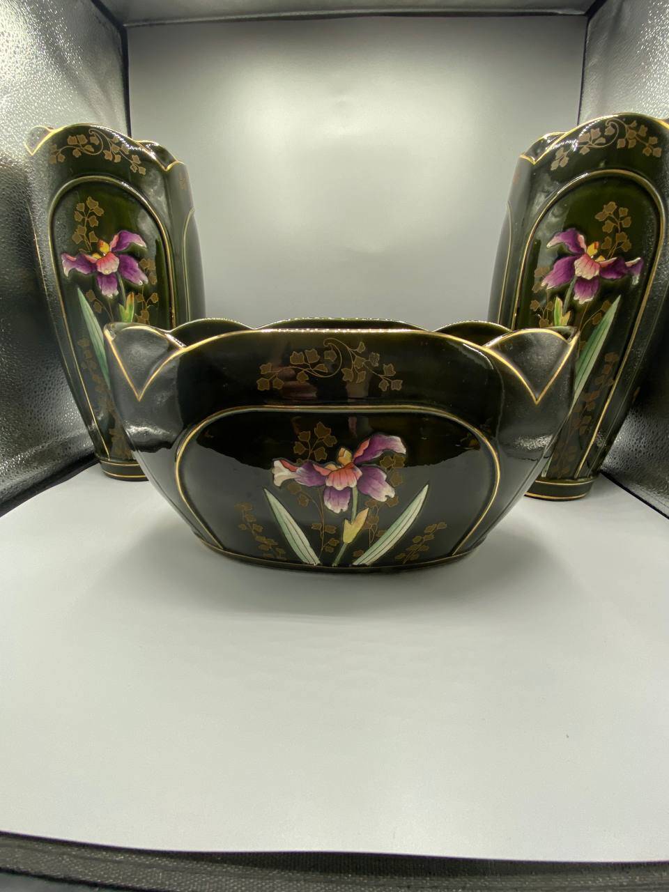 Rare Art Nouveau Ensemble circa 1900 – Glazed ceramic with iris decoration – Trio