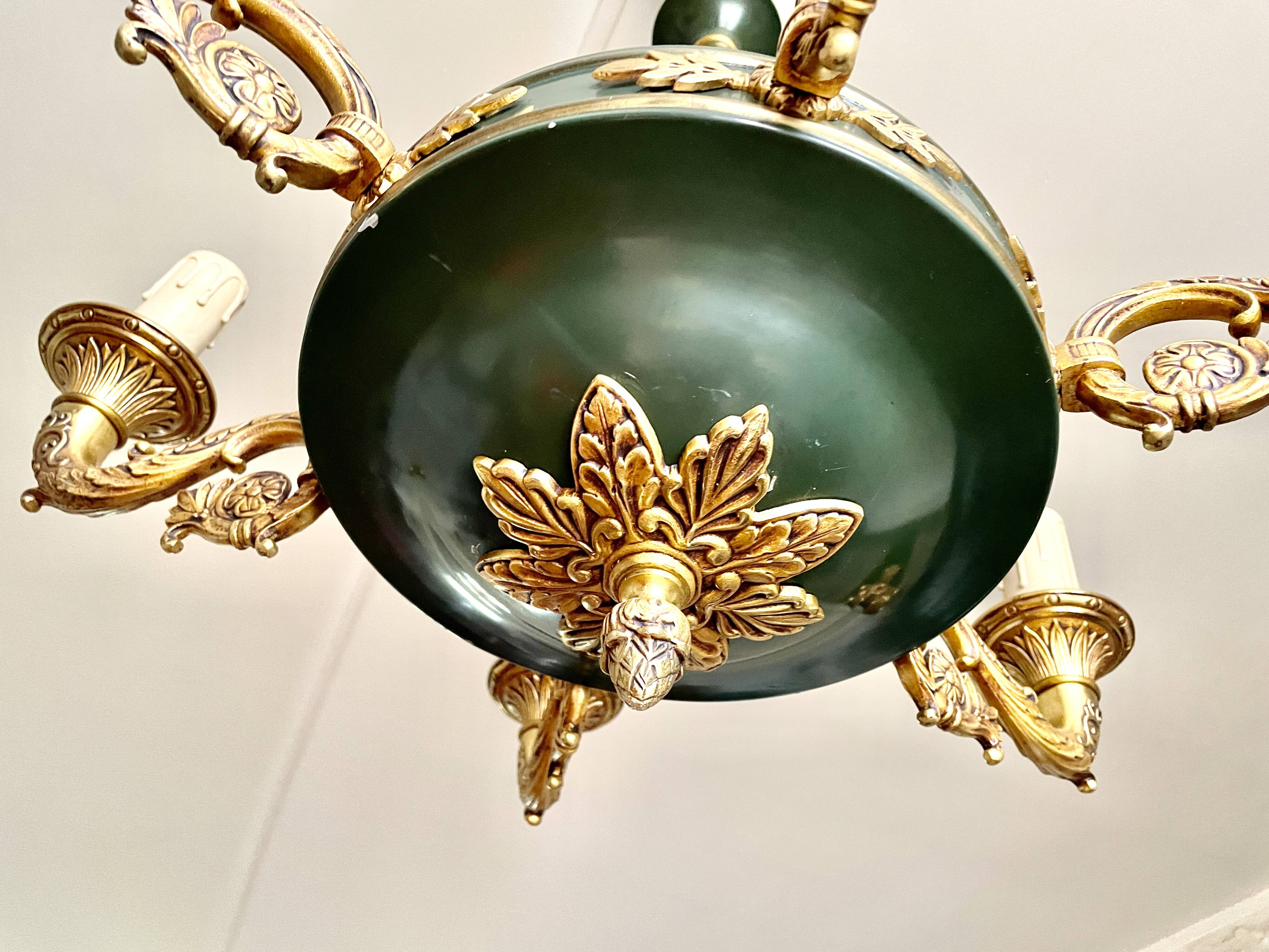 Green and gilded bronze empire chandelier with 6 lights