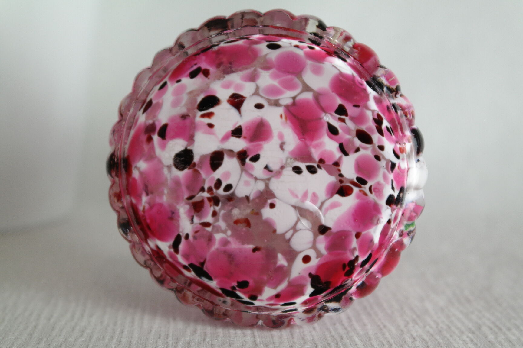 Clichy Legras glass vase, rose, early 20th century.