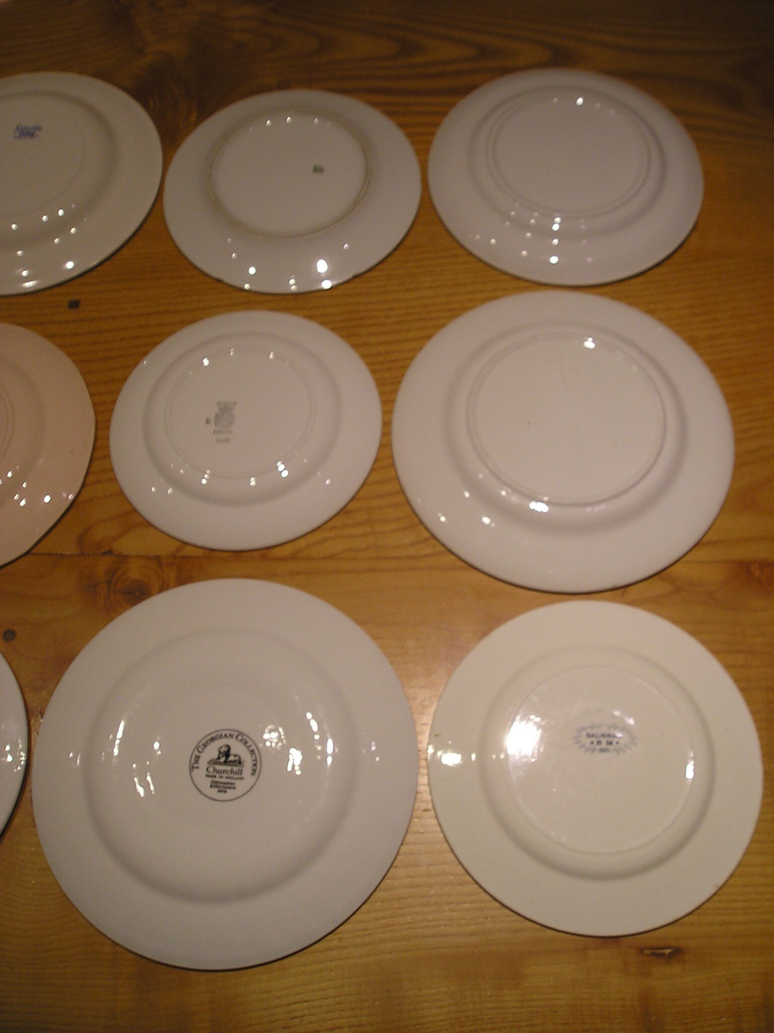 Set of 12 different flat plates