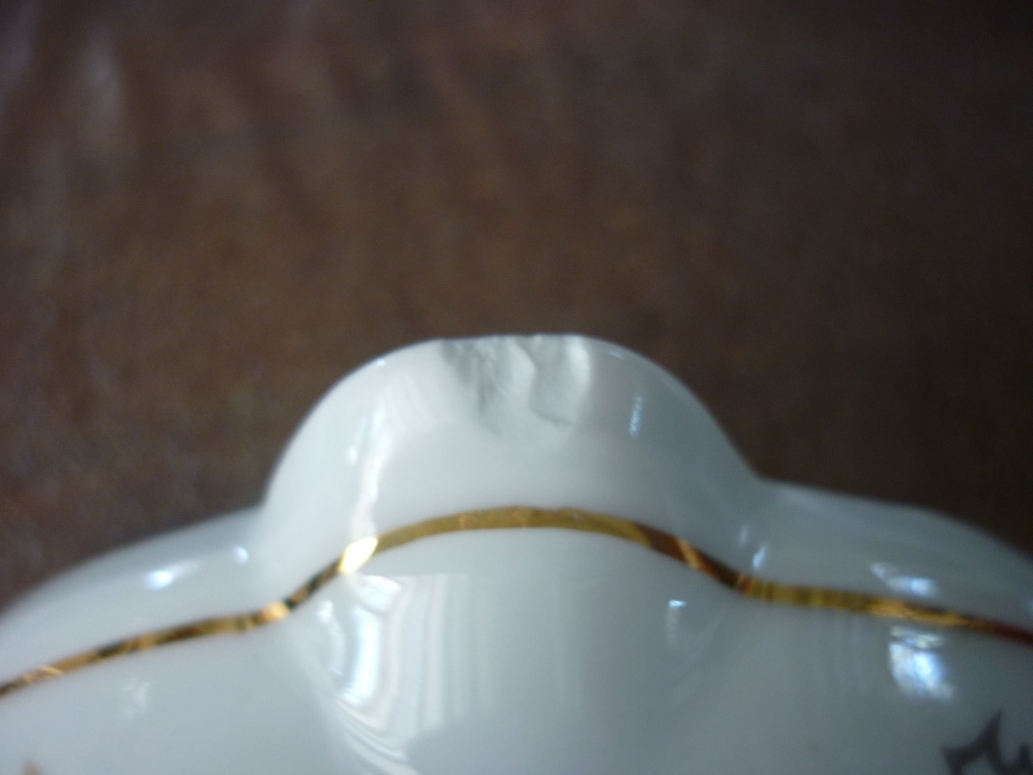 4-2021-11 Saucière porcelain Limoges Charles Ahrenfeldt