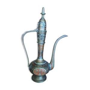 Aiguière de style oriental