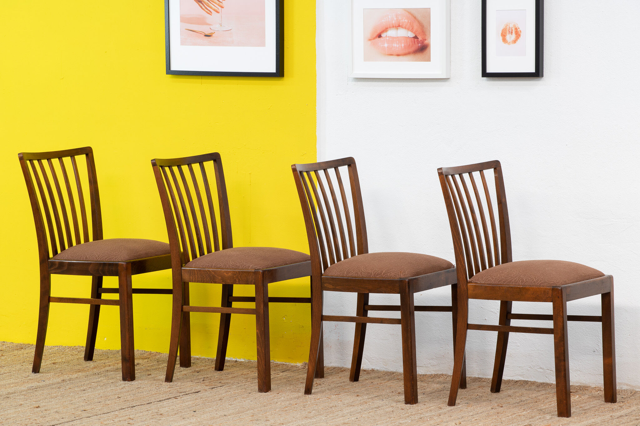 Série de 4 chaises scandinaves vintage