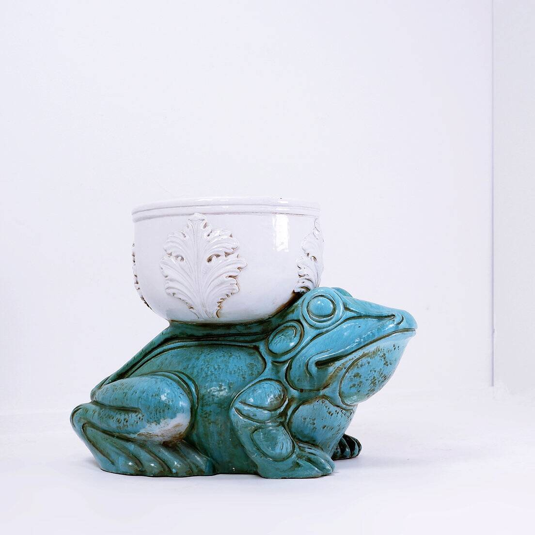 Slip pot cover