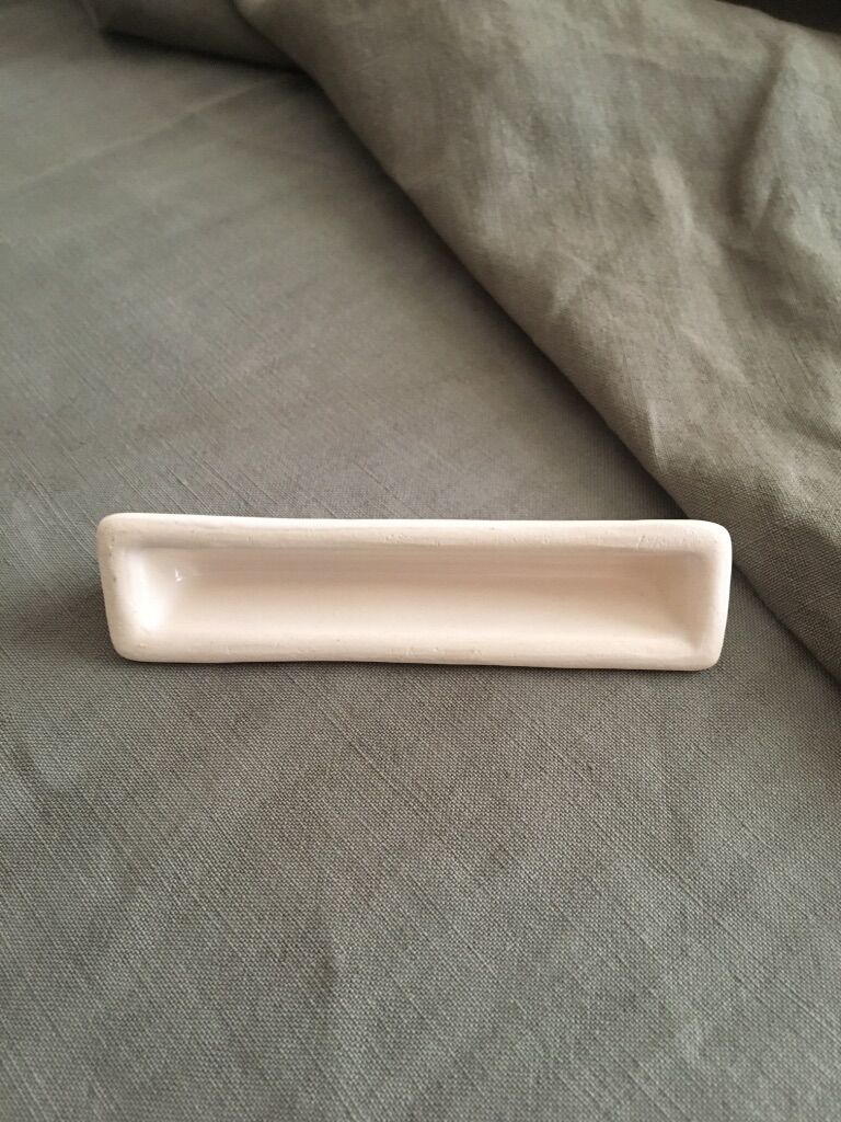 Set of 6 ivory ceramic knives