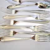 DEETJEN 30-piece modernist cutlery set with scalloped edges