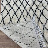 Handmade moroccan berber rug 210 x 130 cm