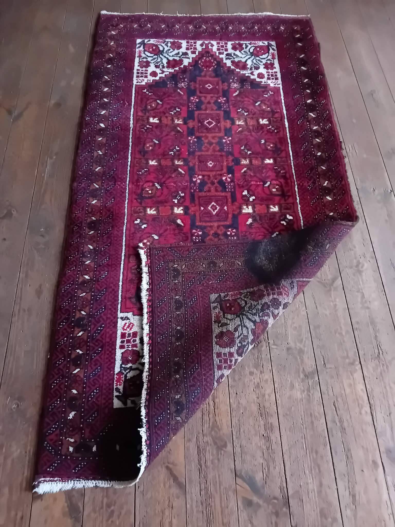 Handmade Belouch Persian rug 172x87cm