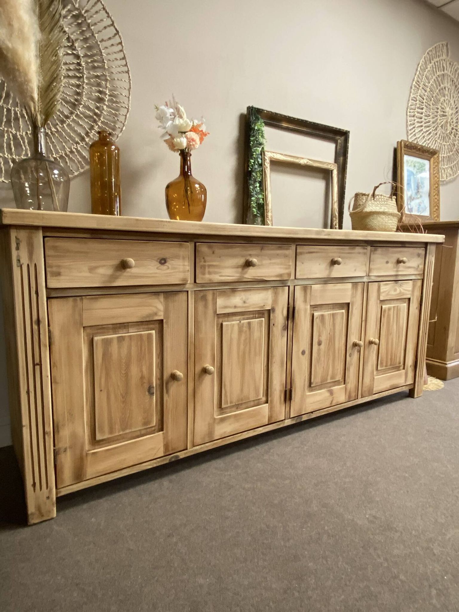 Bahut, enfilade