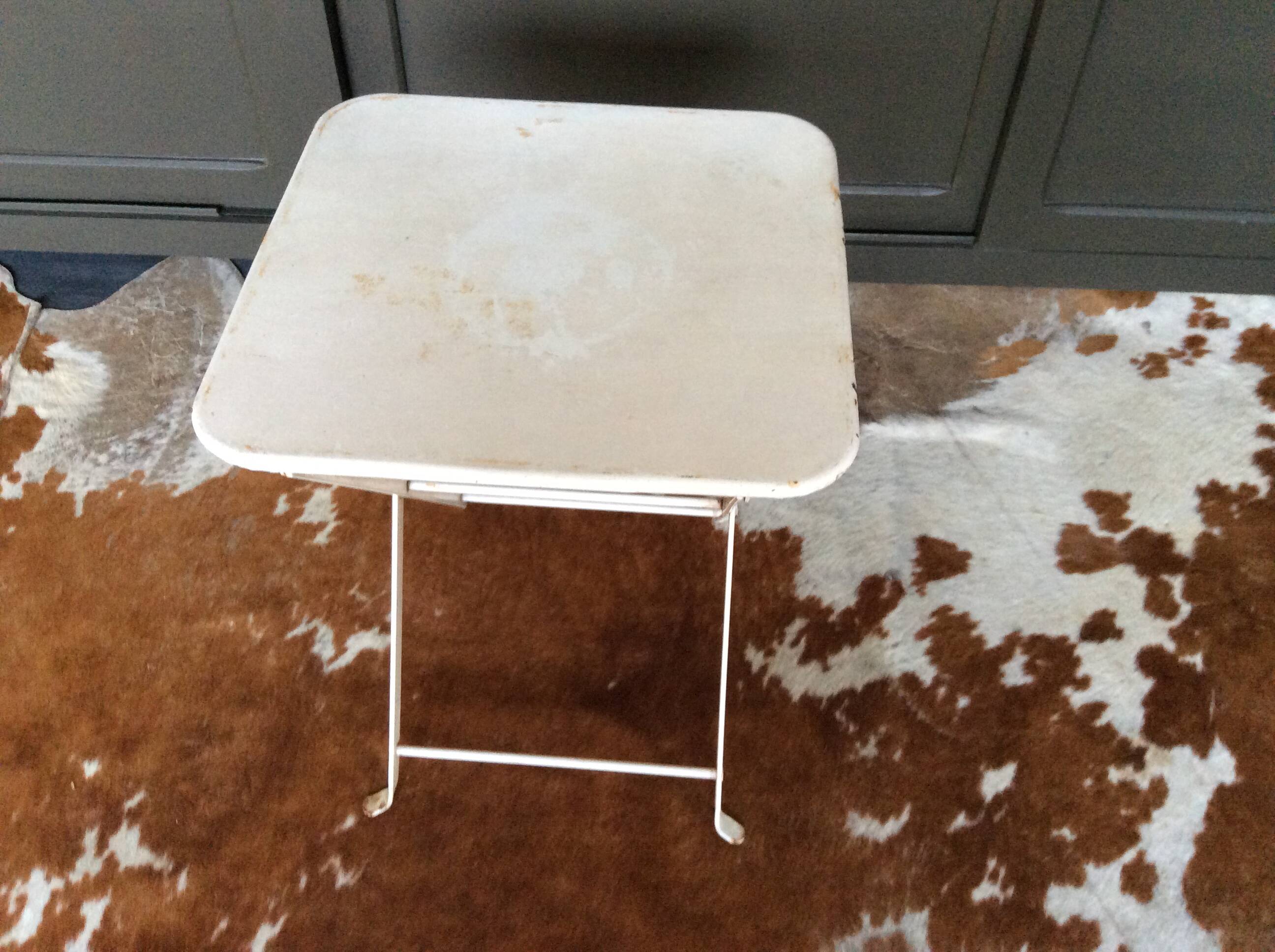 Garden coffee table