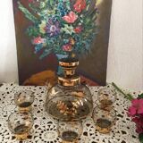 Art Deco liquor service.