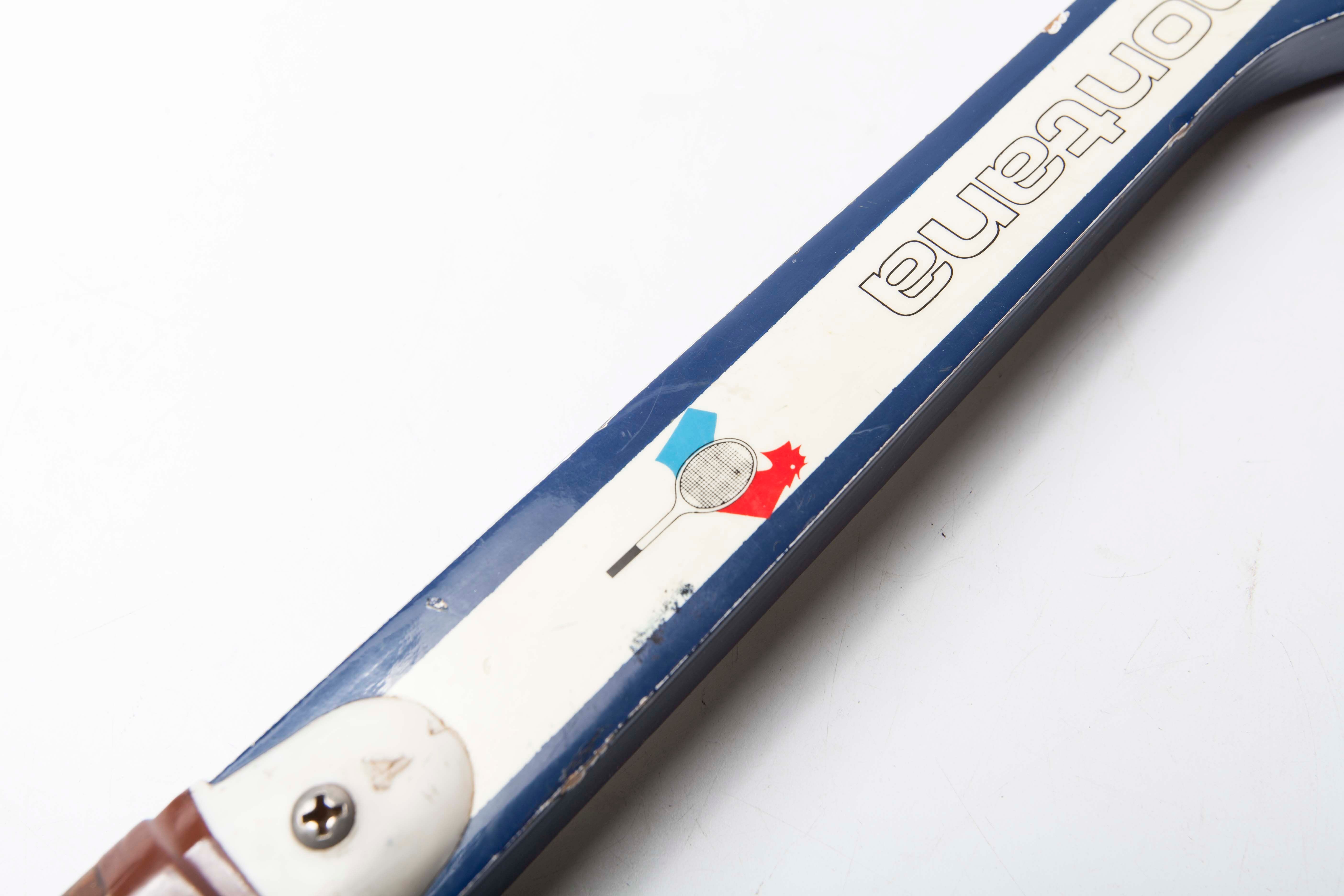 Blue Montana M505 racket with leather bag