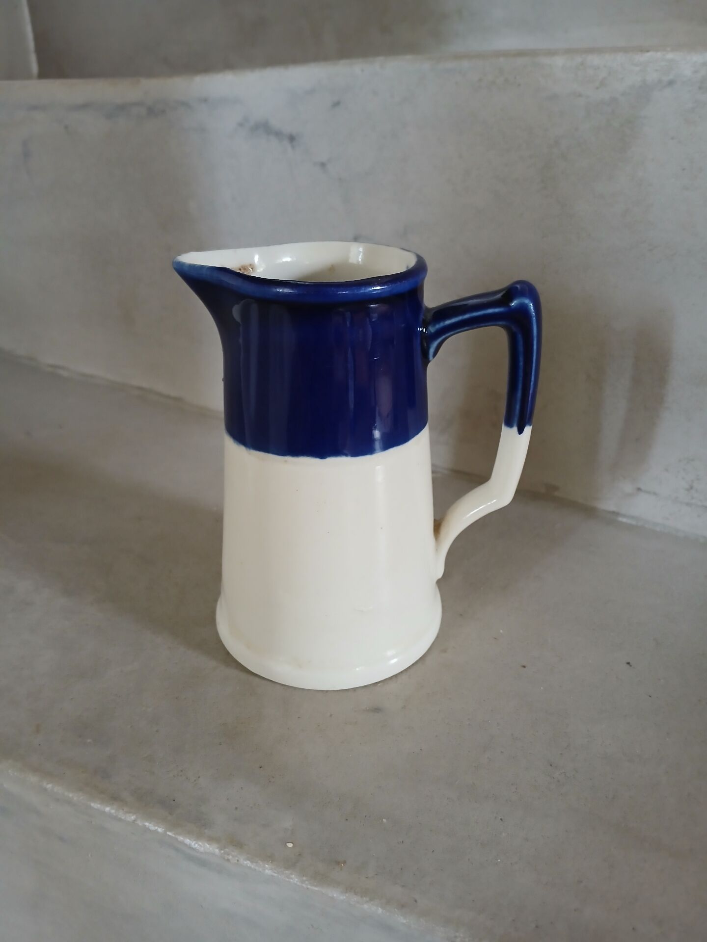 Pichet, pot à lait ancien