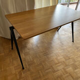 Table Pyramid 1 - Hay - 140 x 75 - varnish / black base