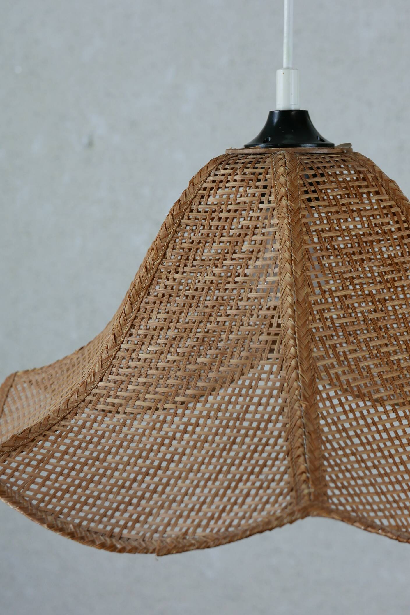 Rattan pendant light