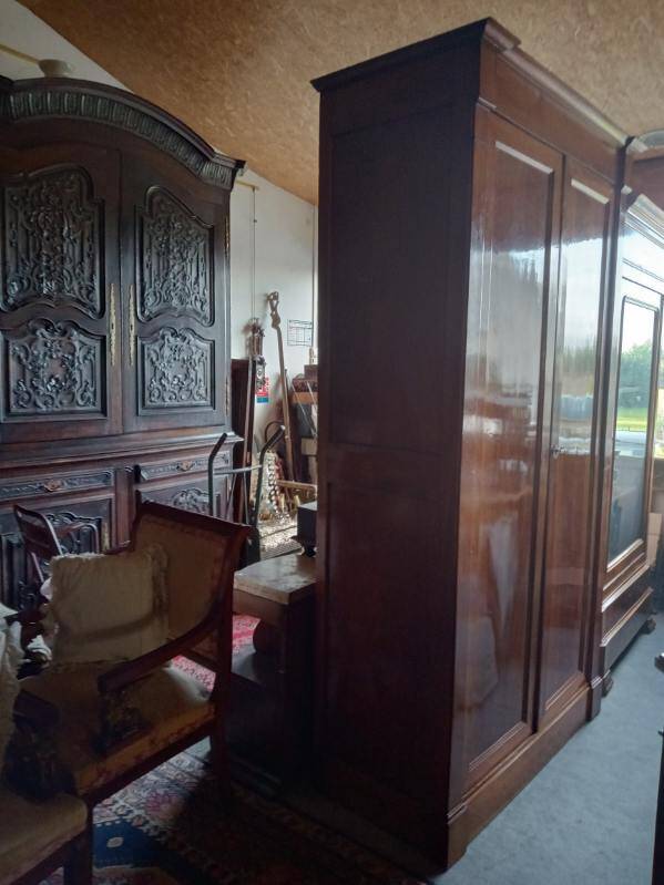 Walnut restoration cabinet