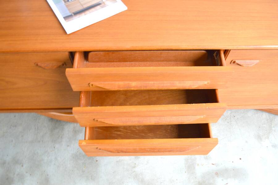 Scottish sideboard by Beithcraft * 205 cm