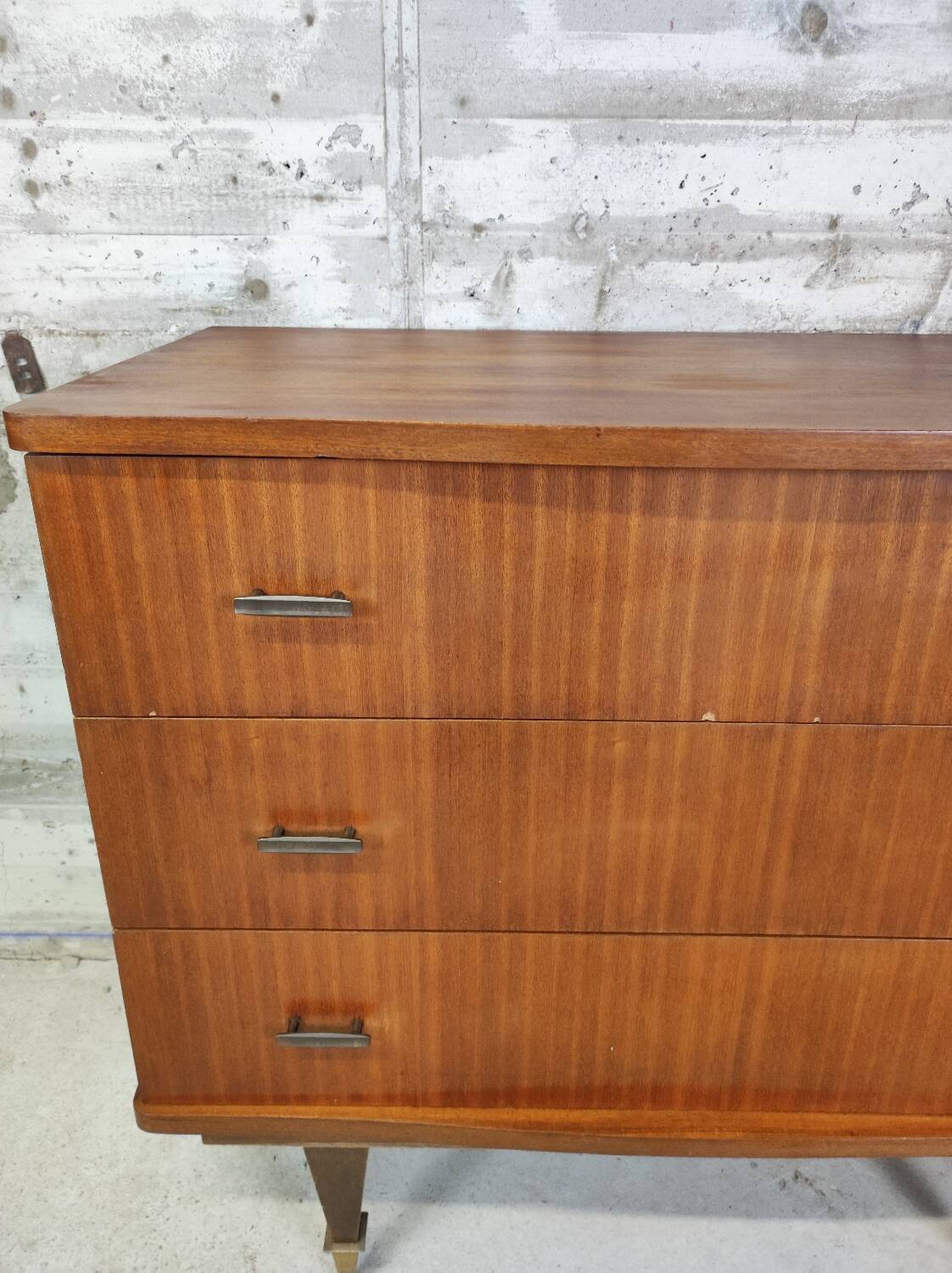 Vintage chest of drawers