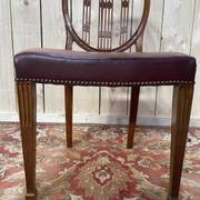 Suite de 6 chaises de style Louis XVI bordeaux