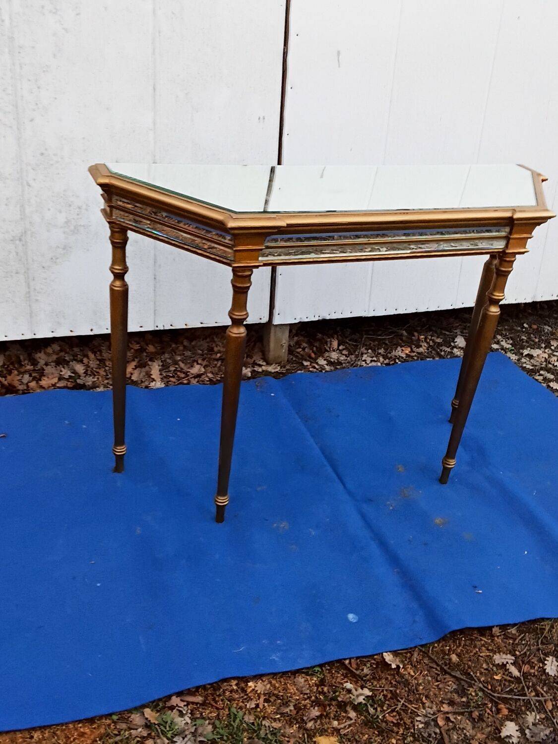 Golden vintage console