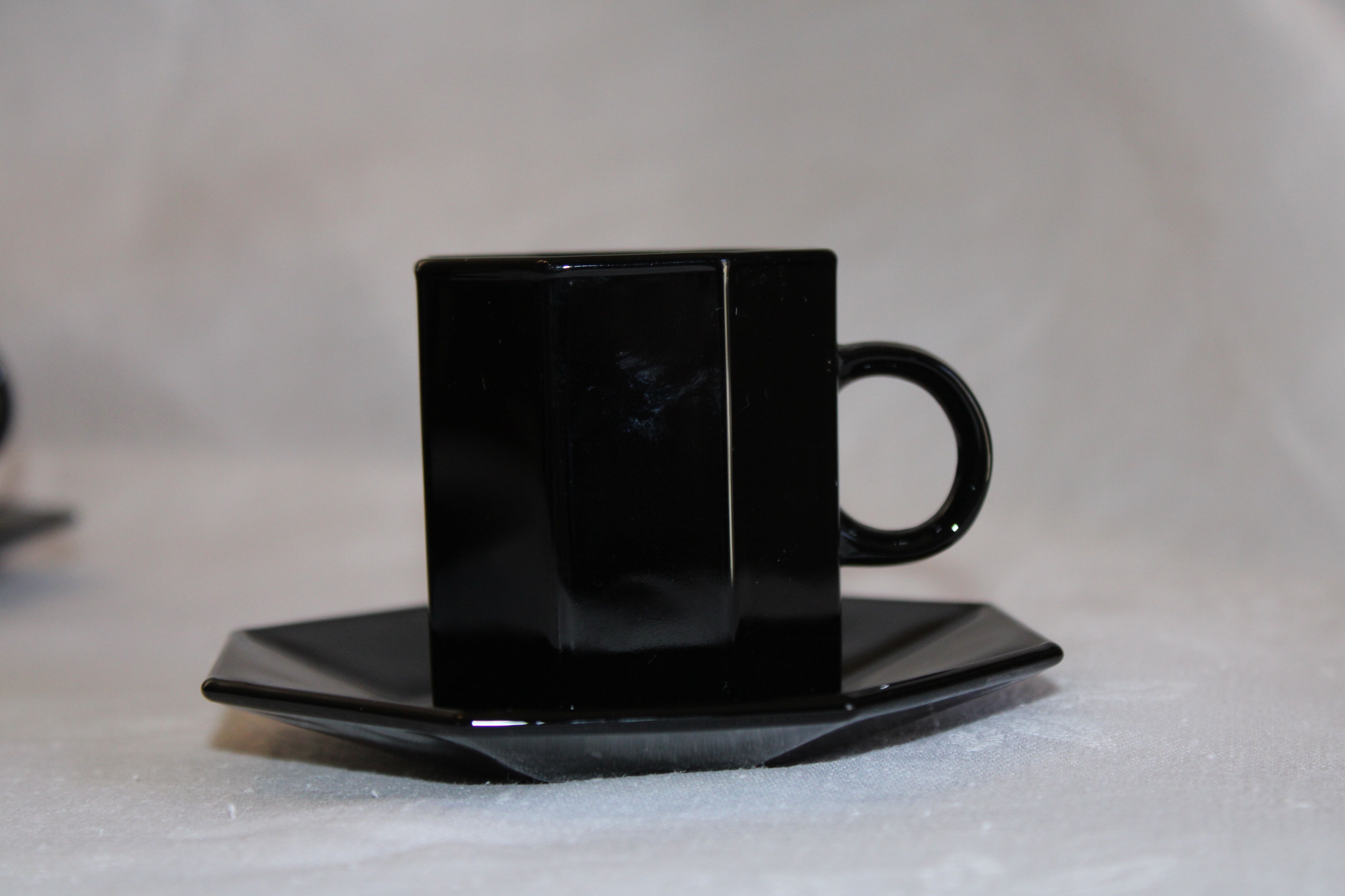 6 Arcoroc Octime model coffee cups