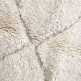 Moroccan Berber carpet Beni Ouarain ecru uni with engraved diamonds 218x142cm