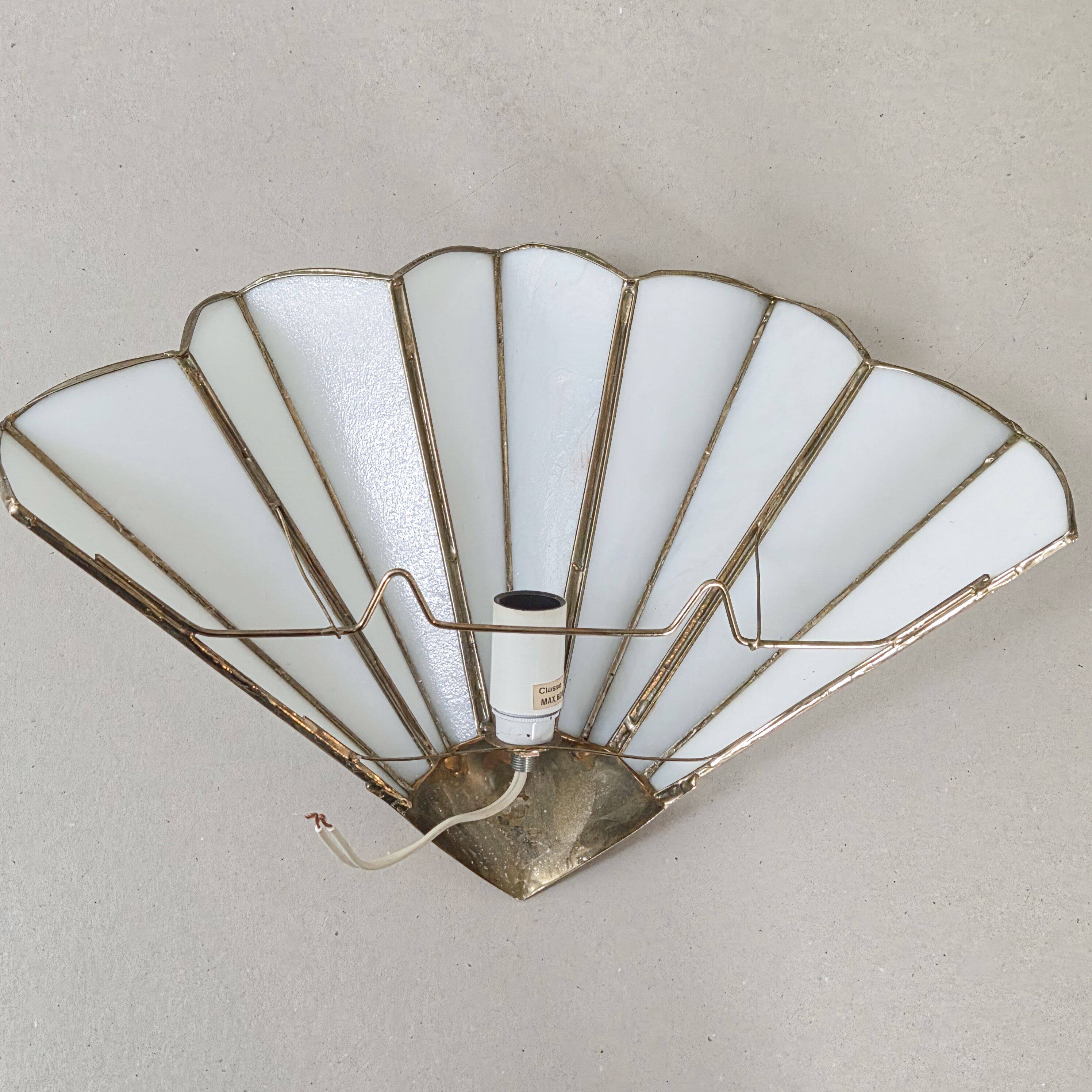 Vintage 1970s Art Deco wall light