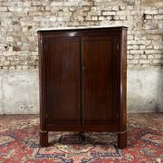 Mahogany neck style transition nineteenth century