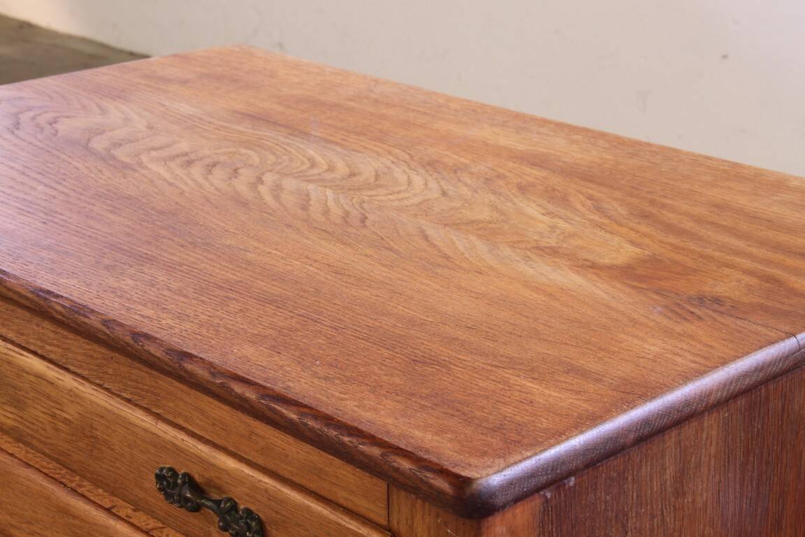 Vintage Danish 1967 4-Drawer Dresser in Oak