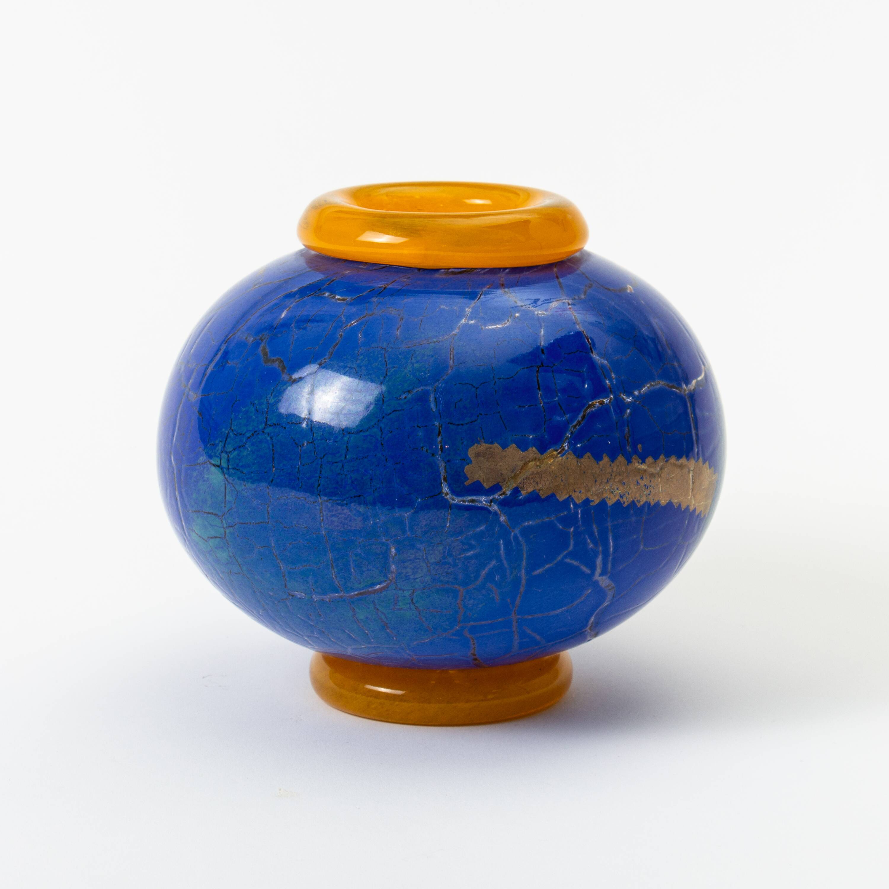 Transjö Hytta cracked glass vase (Sweden)