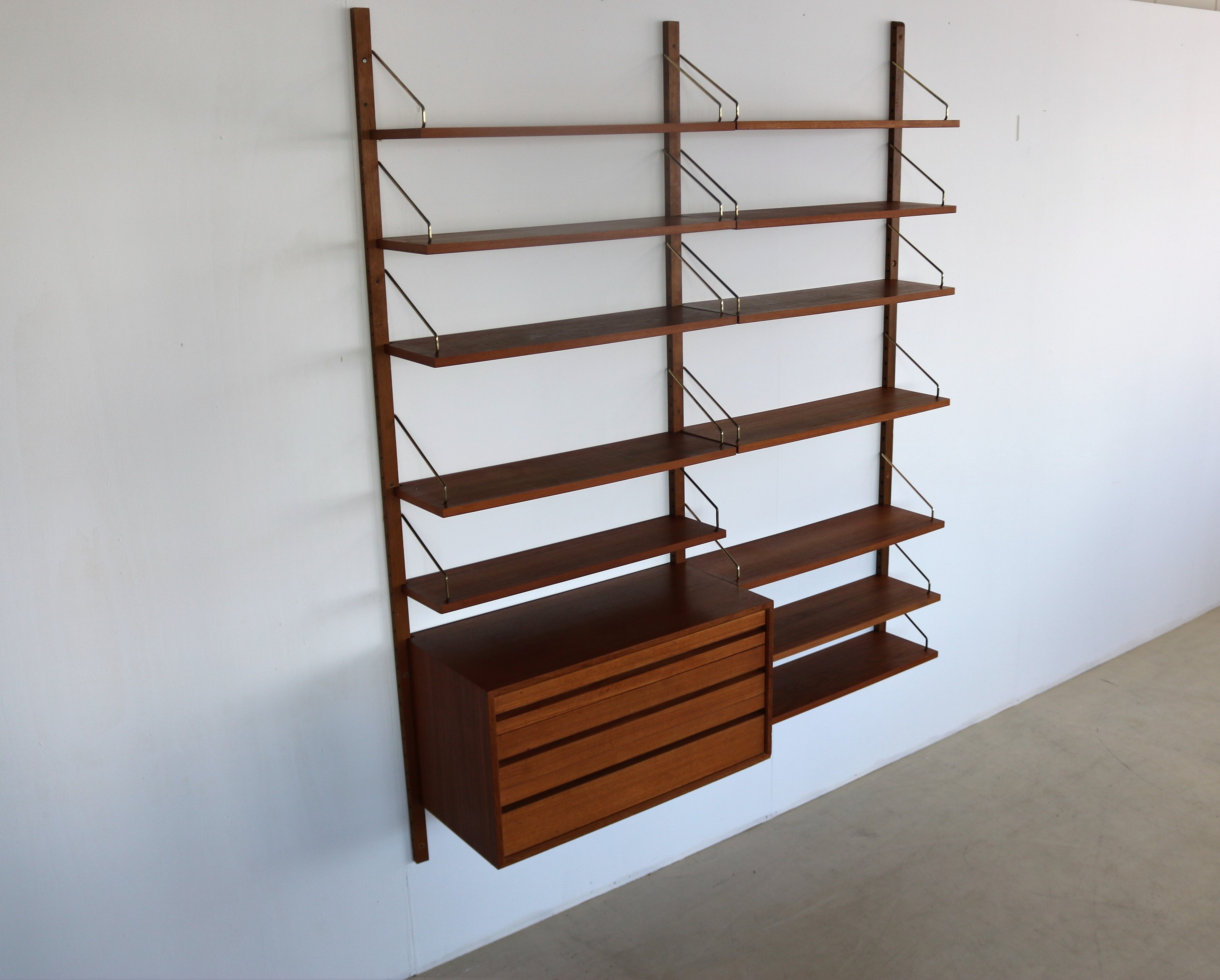 Wall unit by Poul Cadovius "Royal System"