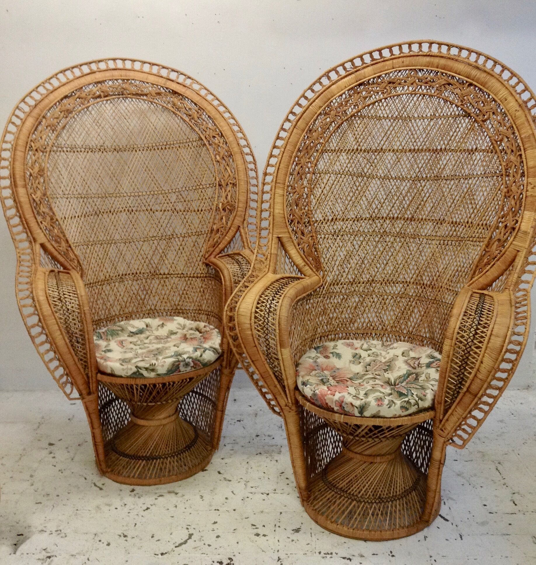 Chair Emmanuelle