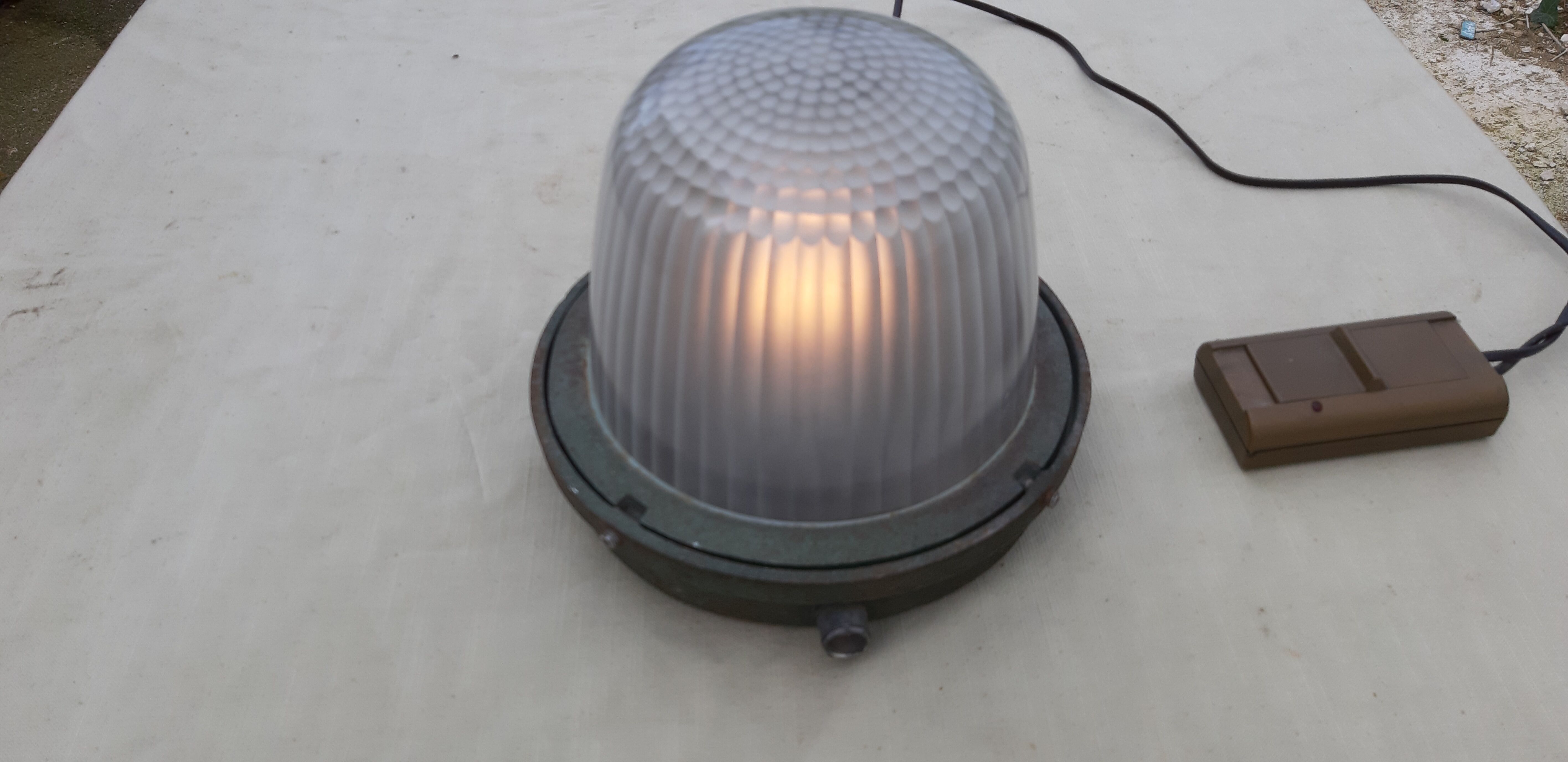 Holophan CE200 FC5 industrial lamp
