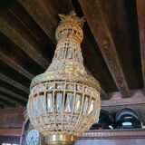 Old balloon chandelier in very good condition