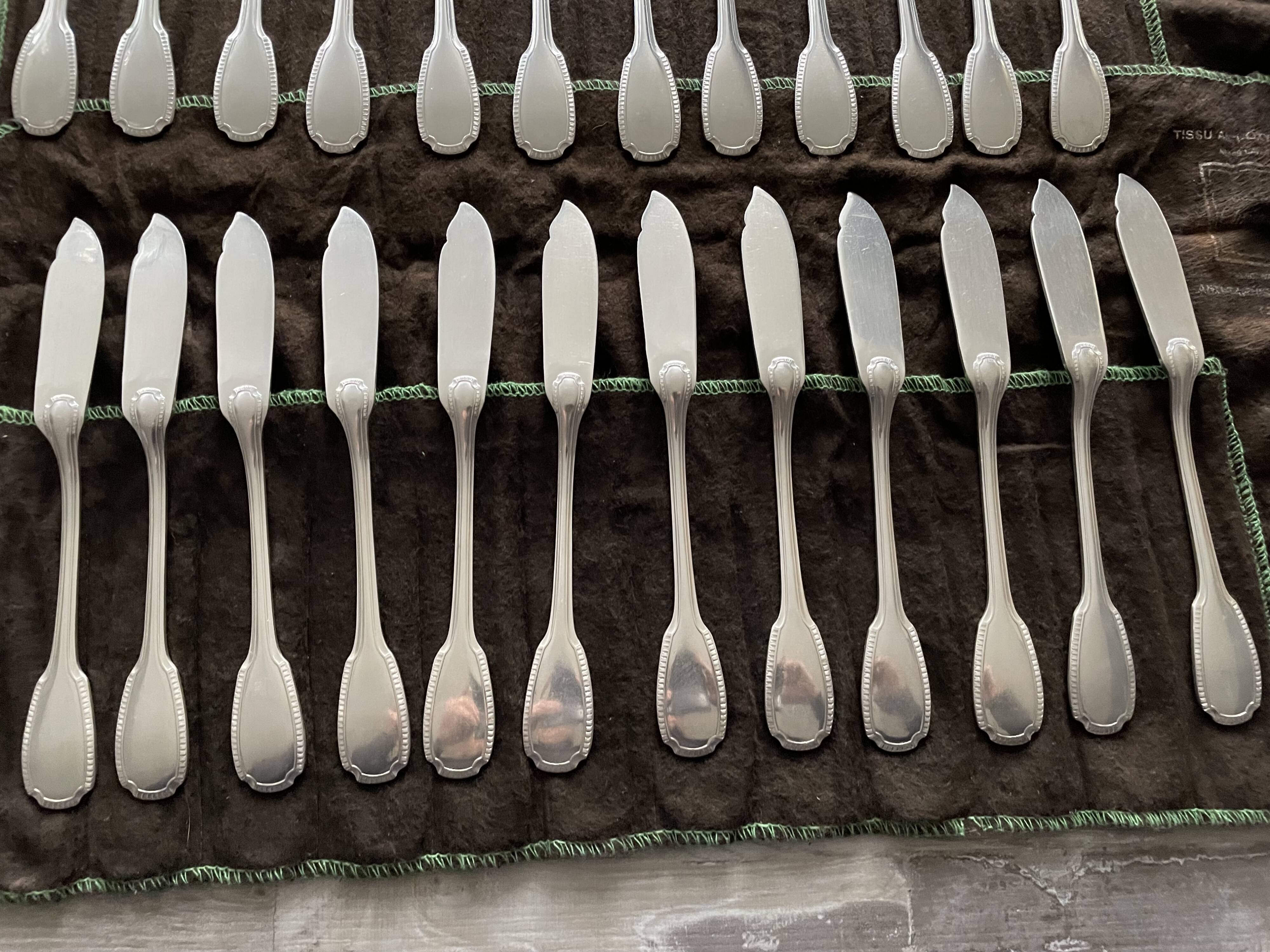 12 Christofle forks and 12 knives – Silver plated