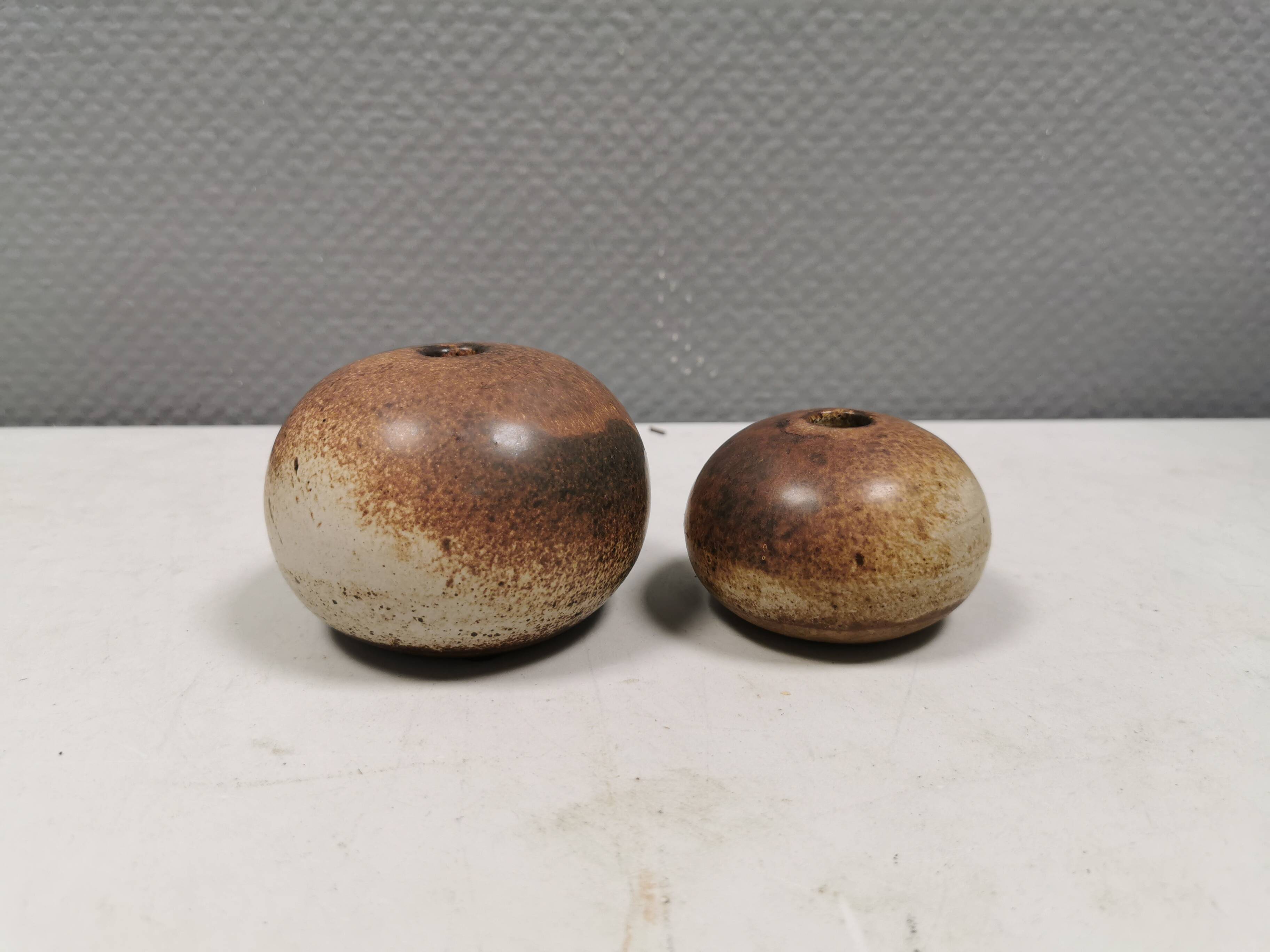 Two small round vases by Aage Wurtz Denmark 1970-80s.