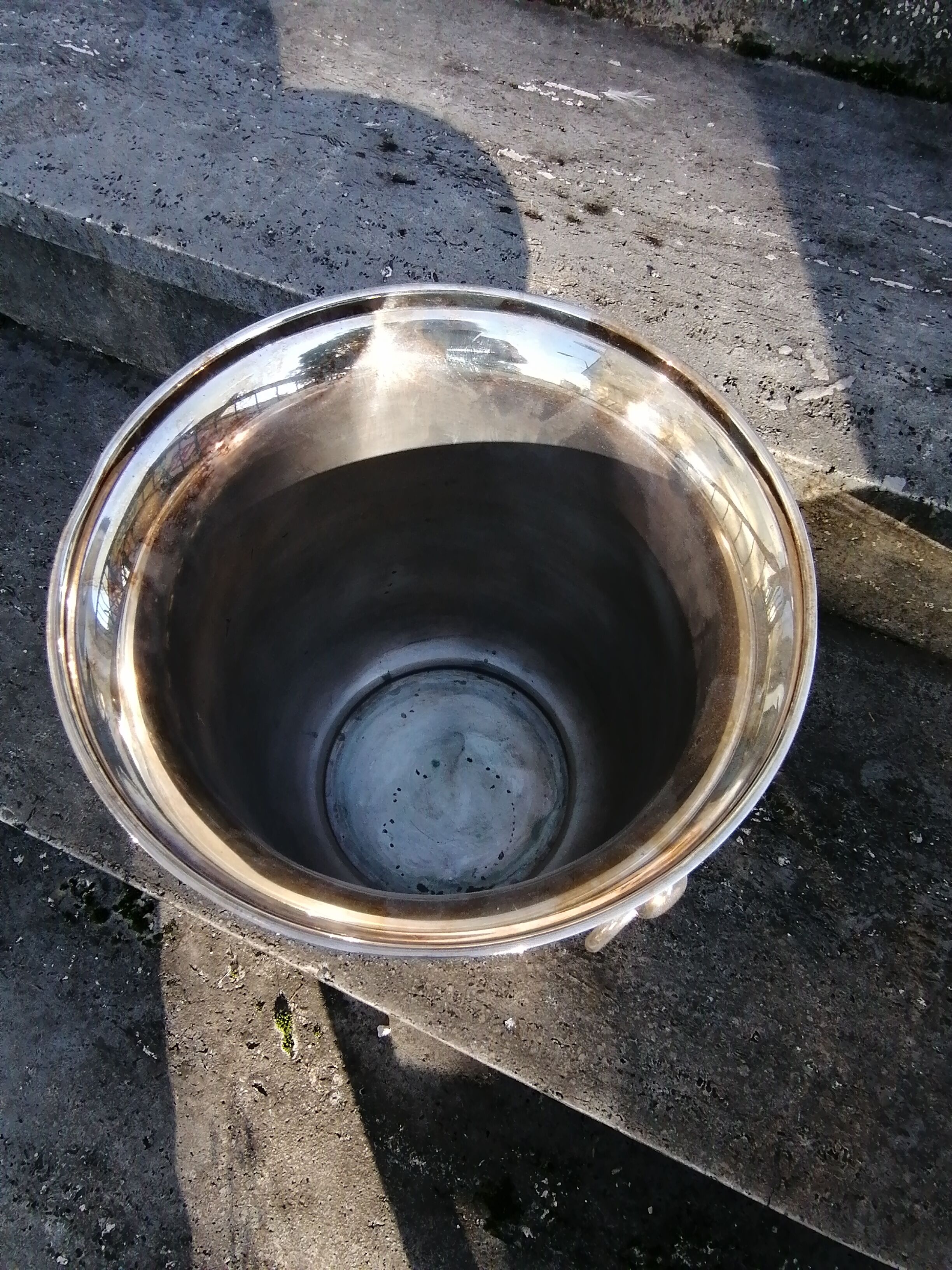 Silver metal champagne bucket