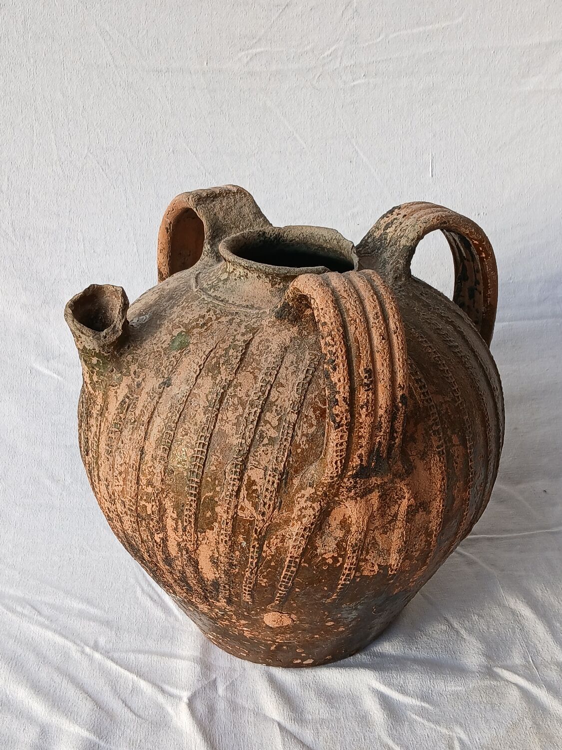 Oil jar, pottery from the south-west, 18th century.