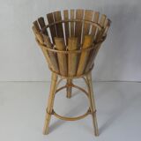 Rattan plant holder