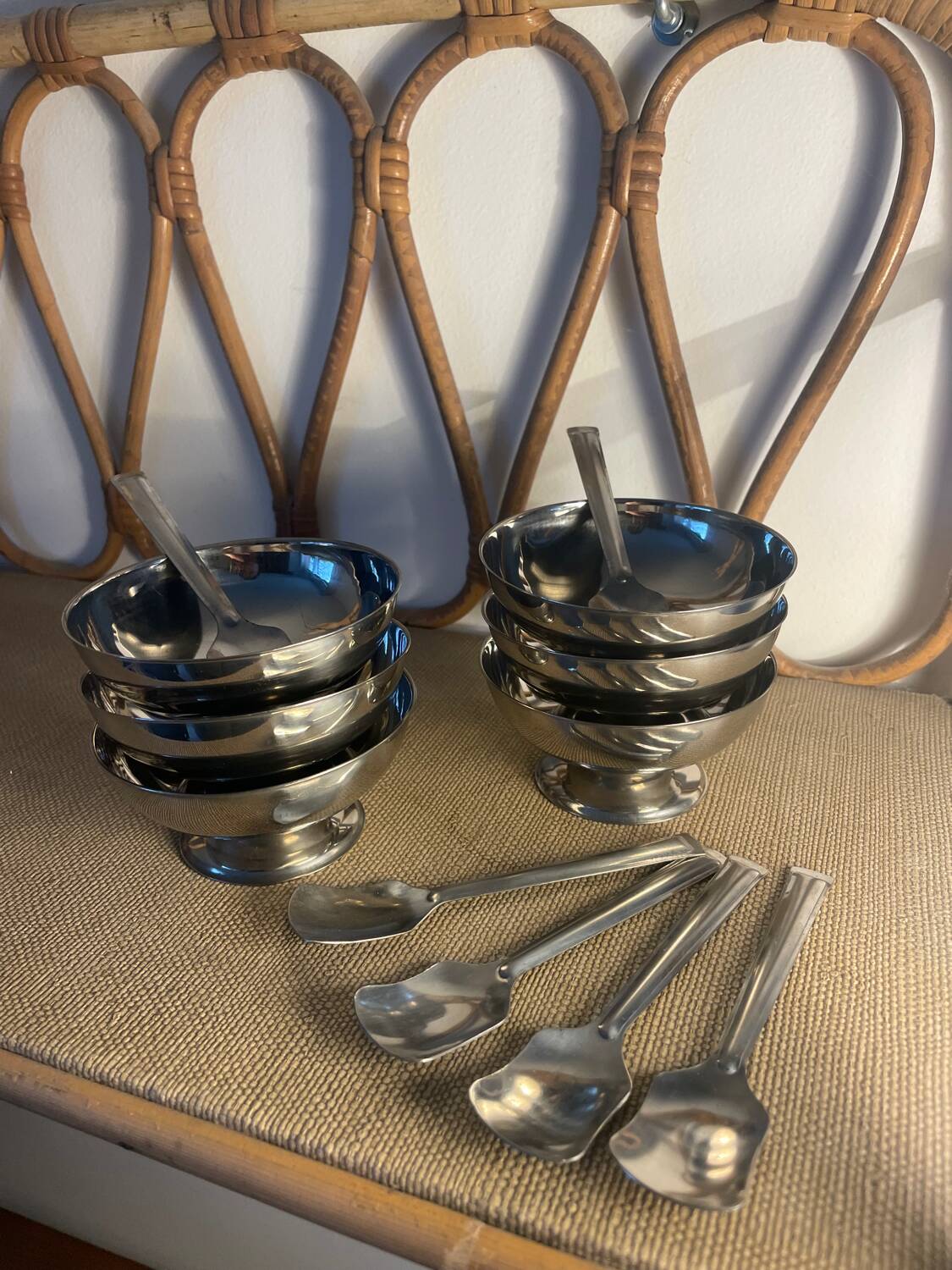 6 silver-plated ice cream bowls + 6 matching small spoons