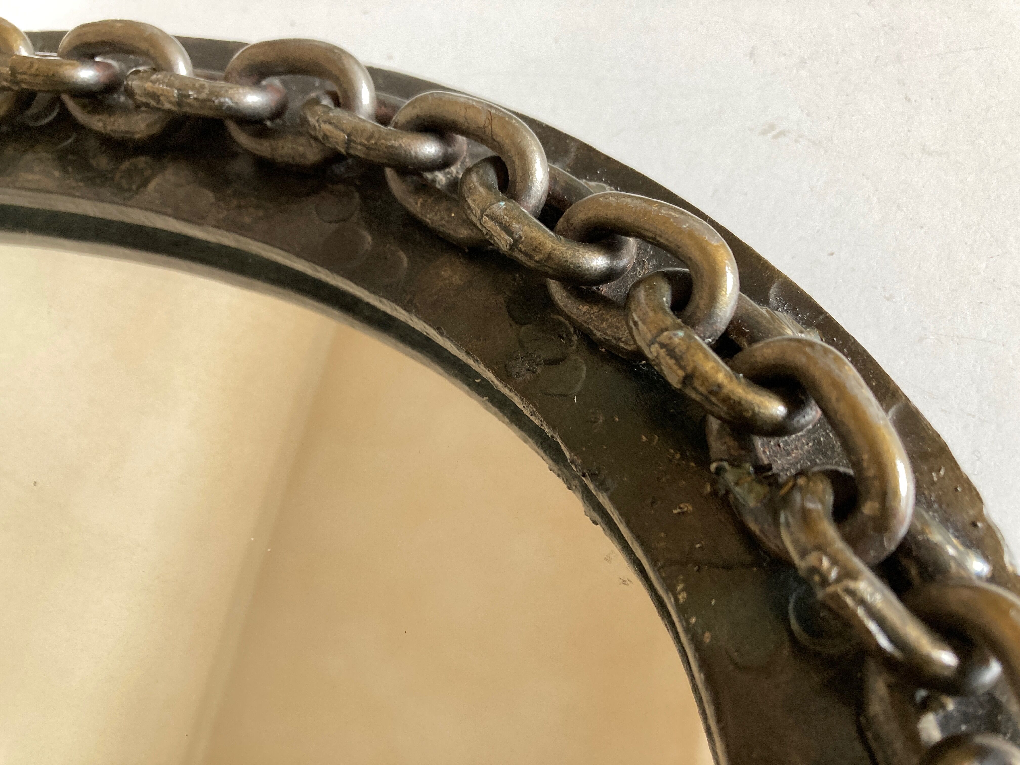 Mirror brutalist chain in beaten iron 1960 H55cm