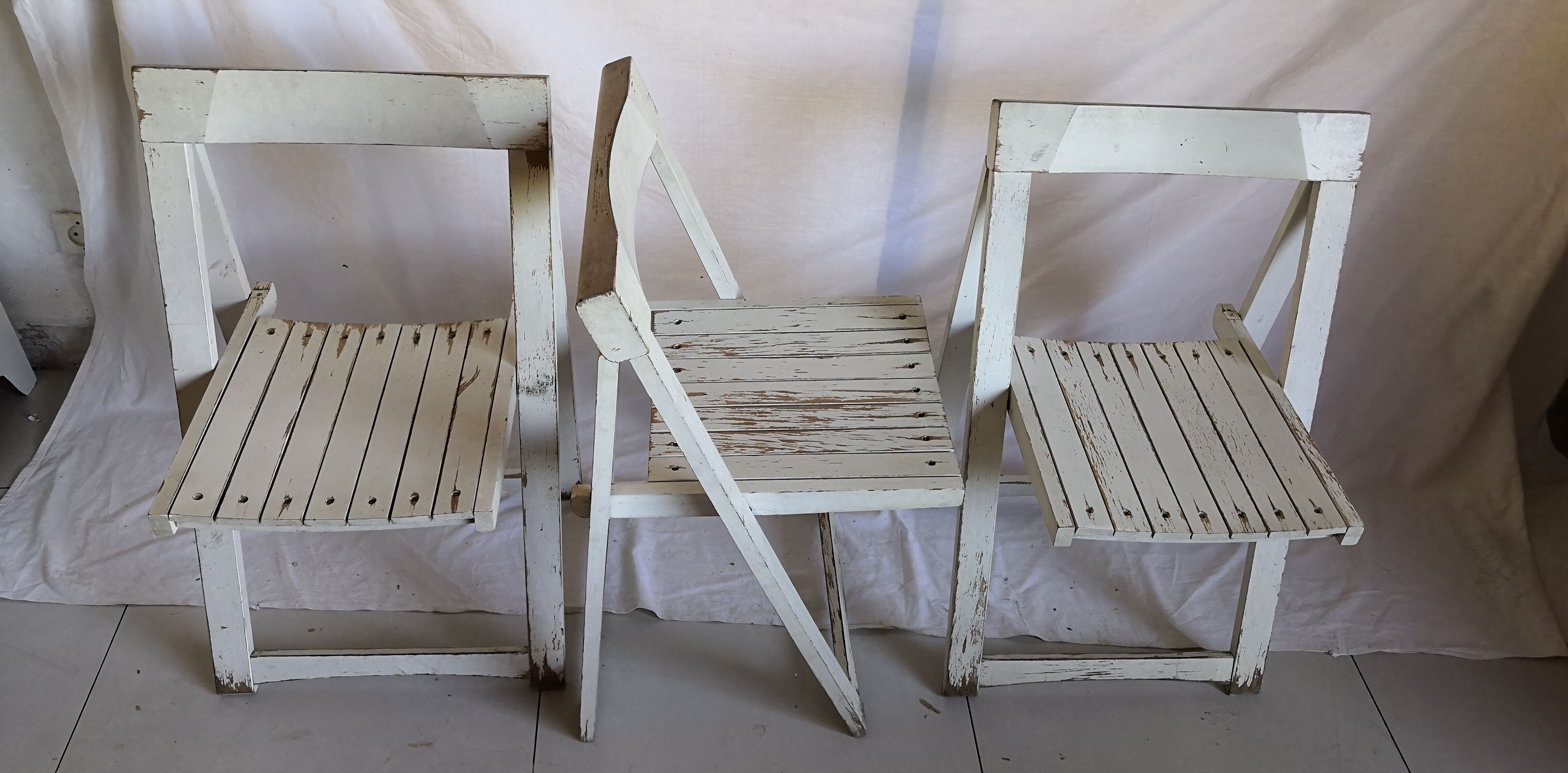 Trio of vintage folding chairs 60s