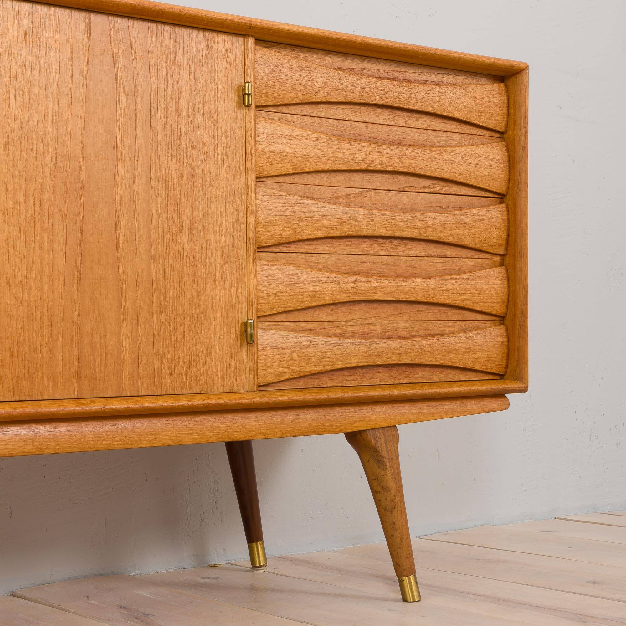 Sven Andersen Scandinavian long teak sideboard with 5 drawers, Norway, 1960