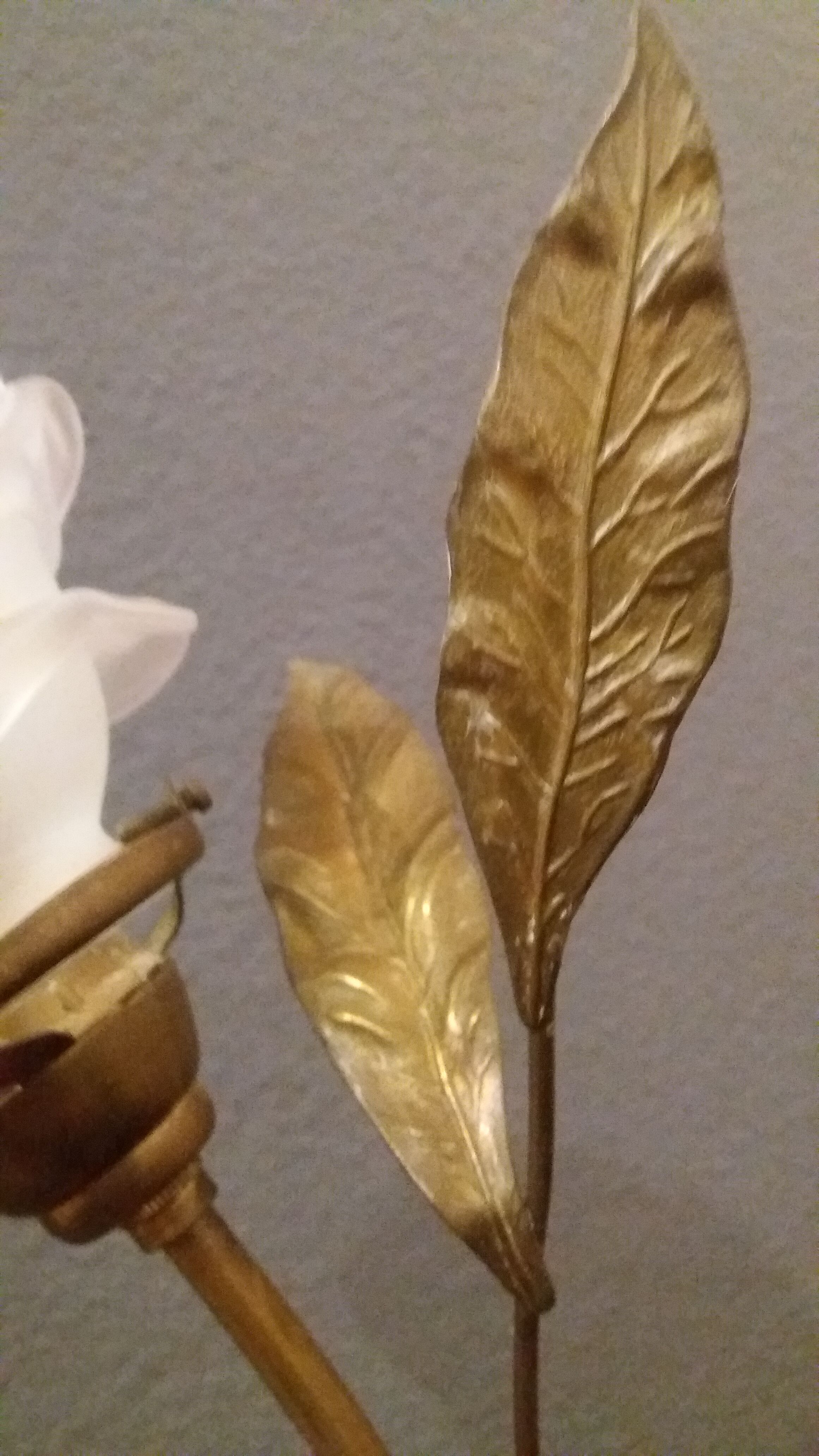 Brass flower lamp